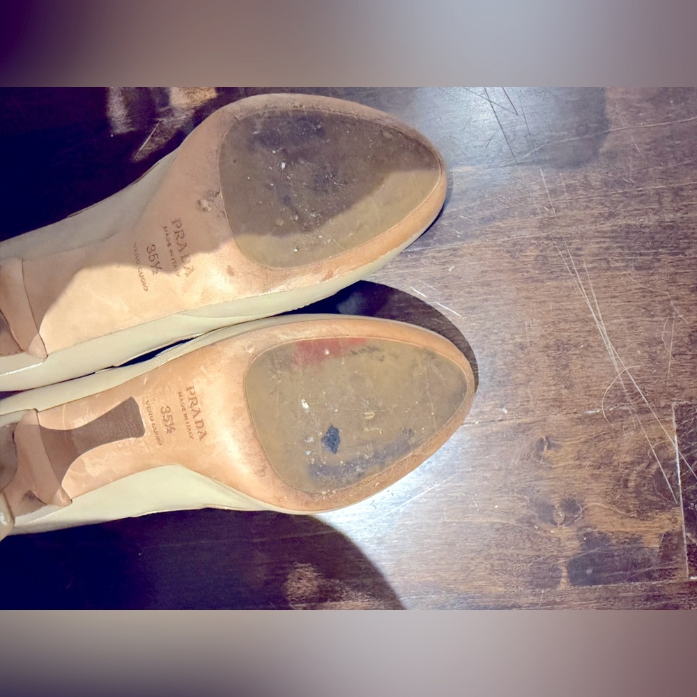 Prada Leather Striped Pumps Nude Tan - Picture 5 of 5